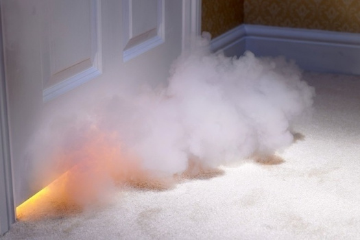 Информация для населения  о правилах поведения при обнаружении запаха гари в квартире (доме)