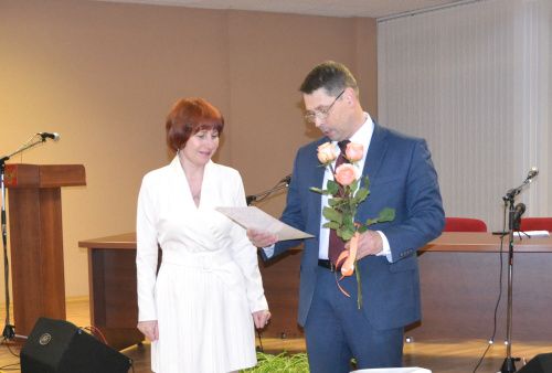 За плодотворную и многолетнюю работу