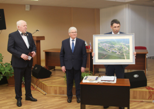 За значительный вклад в градостроительную деятельность