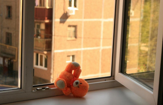 Москитные сетки – опасность для детей!