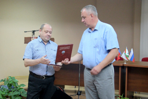 Наградили за добросовестный труд 