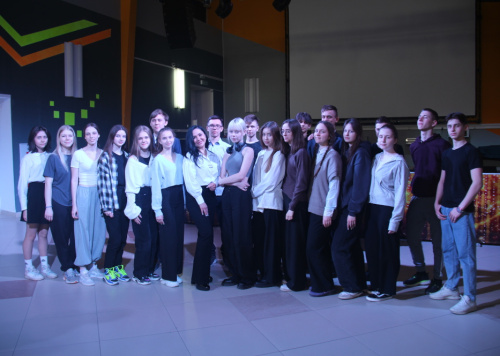 «Диалог на равных»: встреча школьников с предпринимателем из г. Лакинска 