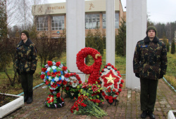 Неизвестным  солдатам - вечная слава…