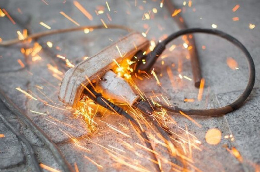  Короткое замыкание – причина многих пожаров