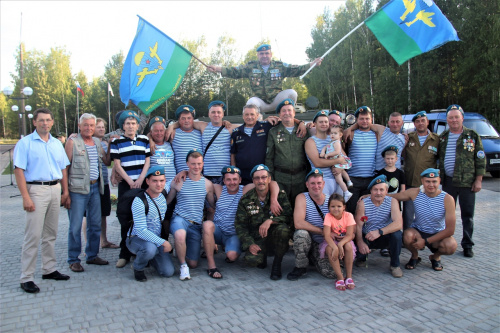 В Радужном отметили День ВДВ