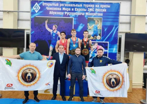 В городе Петушки прошли региональные соревнования по греко-римской борьбе