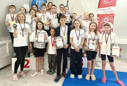 И снова наши юные пловцы показали высокие результаты!