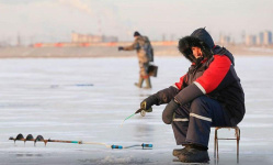 Безопасность на льду - главное на зимней рыбалке